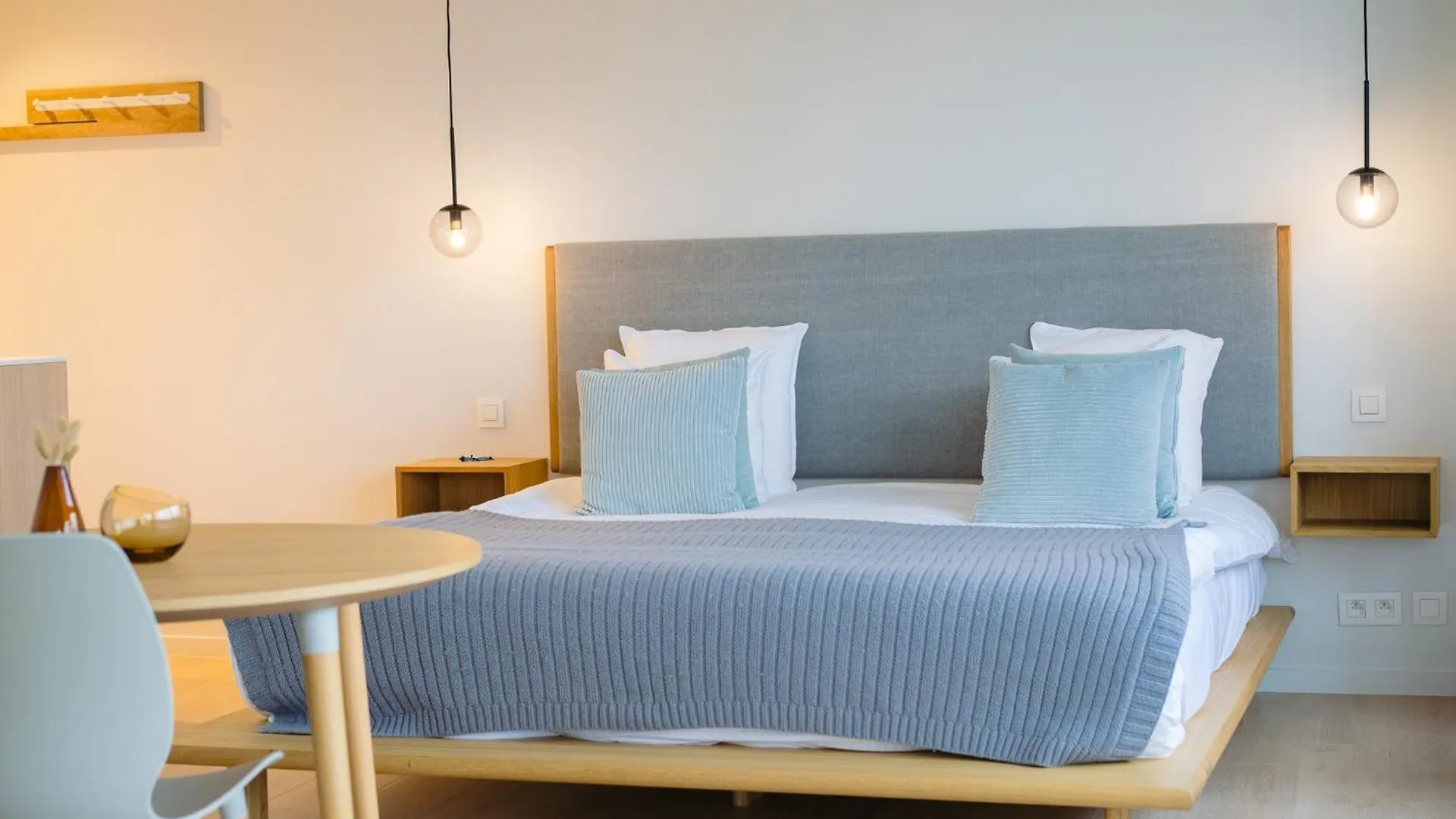 Hotel Du Bassin 3*, Ostend Belgium