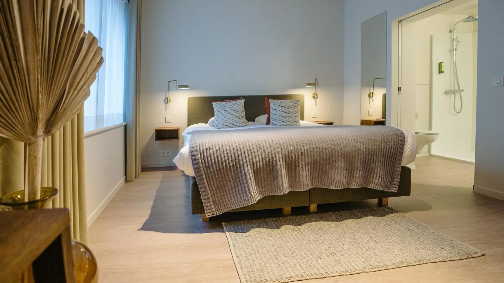 אוסטנדה Hotel Du Bassin 3*,  בלגיה